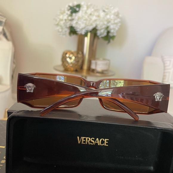 ❌SOLD❌Versace Sunglasses - Picture 3 of 9